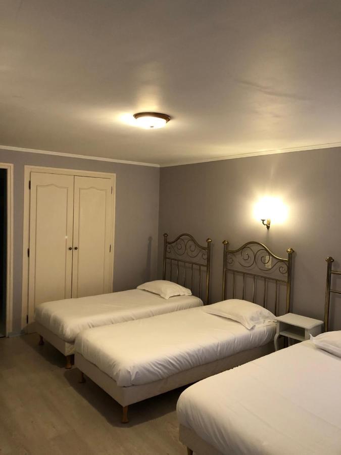 Hotel Emilie ロワイヤン エクステリア 写真